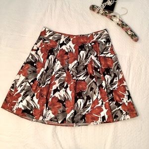 The Limited Flared Skirt, size L